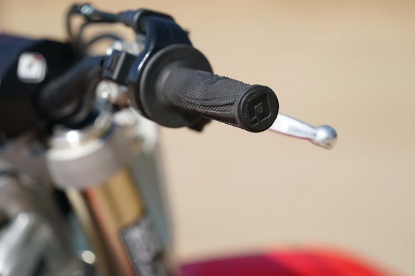Мото кермо ODI MX Handlebars, Podium FLIGHT, Hon/Kaw Graphite