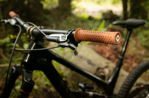 Грипси ODI Vans v2.1 Lock-On MTB Closed End 135mm Black Checker