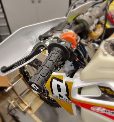 Мото гріпси ODI MX V2 Lock-On; Rogue Grip Orange