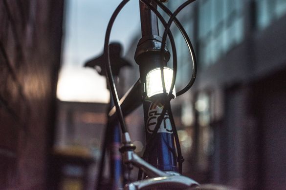 Мигалка передняя Knog Big Cobber Front 470 Lumens