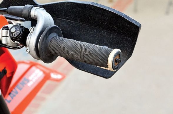 Мото гріпси ODI EMIG PRO MX V2 Lock-On Grip NAVY/Lt Blue
